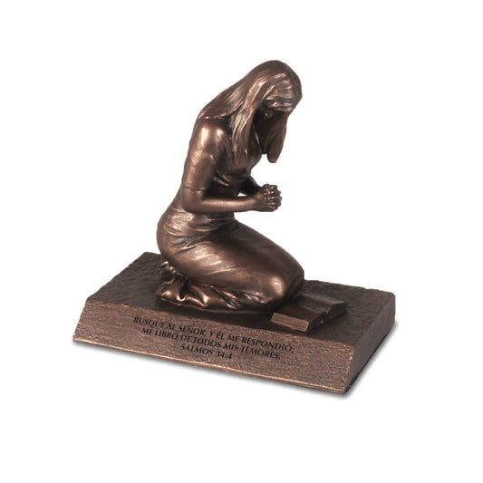 Mujer Rezando (Praying Woman) Small Sculpture