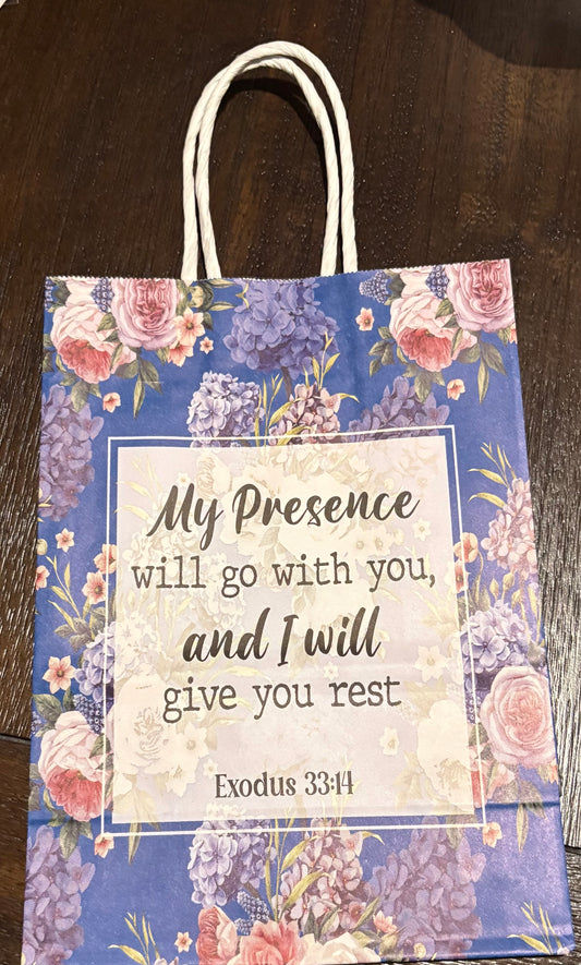 Small paper gift bags