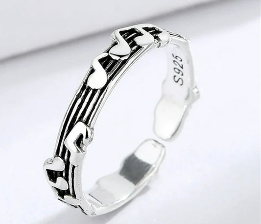 Music note adjustable Ring